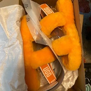 OH YEAH FLUFF SLIDES COLOR IS: California POPPY